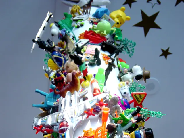 Over a dozen high-quality star-themed images available under free copyright usage for nursery or...