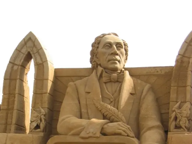 A statement piece in the Art Deco style was displayed by Tracee Ellis Ross upon her entrance,...