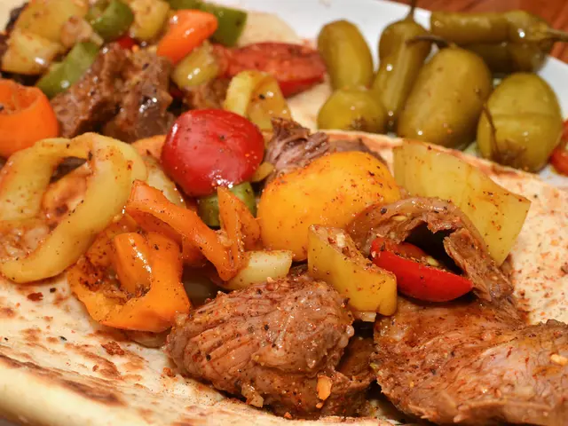 Low-cholesterol meat options and plant-based substitutes