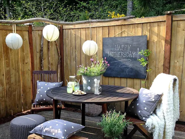 Solar storage now mirrors the capabilities of rooftop photovoltaic systems.