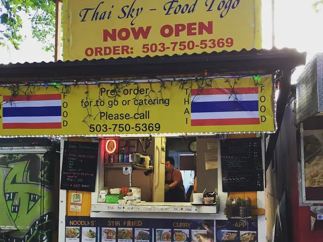 Plastic-free shopping option in Nantes, France, offering a retail experience without conventional...