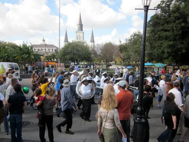 Altering Viewpoints: Discussing a New Outlook