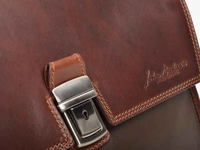 Sick of regular trash bags ripping? Try the highly-praised 15-cent heavy-duty bags, beloved by over...