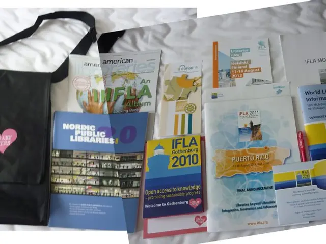 Libraries illuminated for a single night: reading, laughter, and pondering filled the air